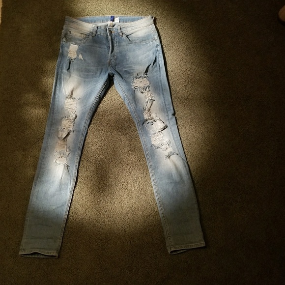 trashed skinny jeans